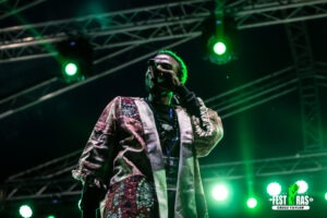 Article : Ras Tafari téléporte la foule lors du Festival du Rap et du Slam